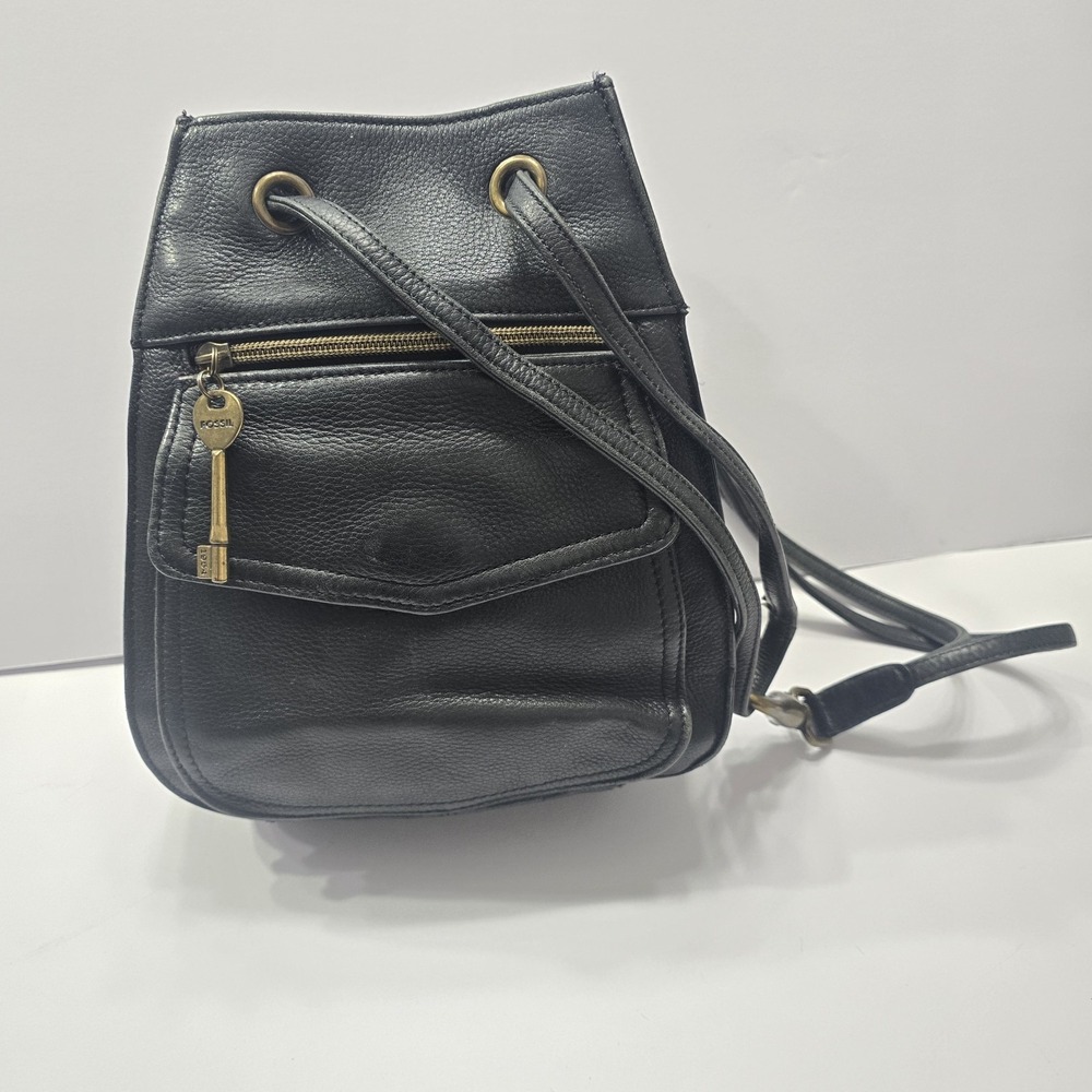 Small Fossil Black Pebbled Leather Cinch Top Bucket Purse Crossbody – Vintage - Picture 2 of 8